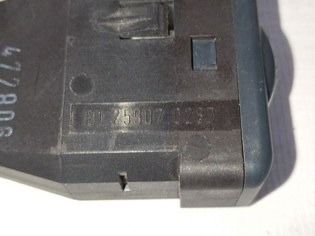 корректор фар б/у - 3